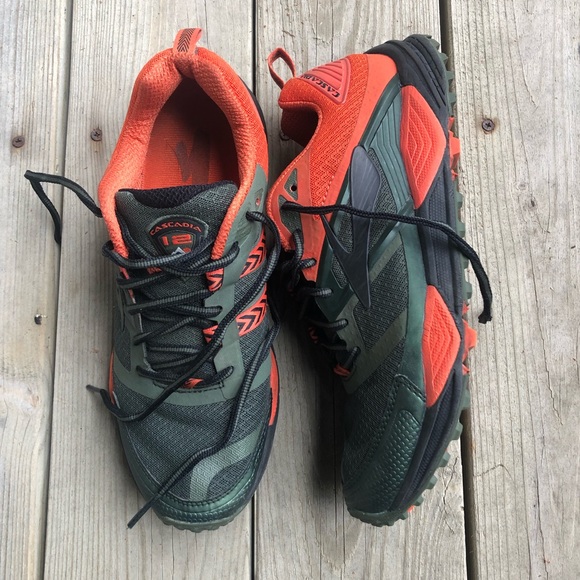 brooks cascadia 12 gold